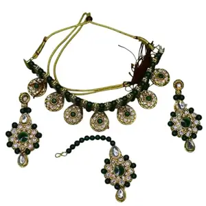 Elegant Kundan Gold-Plated Necklace Set with Wine Beads – Traditional Indian Jewelry Set for Women – Perfect for Weddings, Festivals, Parties, and Special Occasions – Classic Statement Piece (Green)