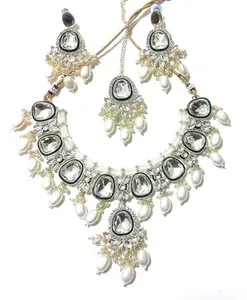 Necklace Jewellery with Earing Set & Fluorite Beads for Women for special occasions