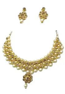 Traditional Indian Necklace Set with Earrings and Maang Tikka, Beads and Pearl Design, Gold-Toned (GOLDEN)