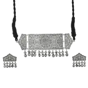 VOYLLA Nrityotsava Varenya Choker Necklace Set