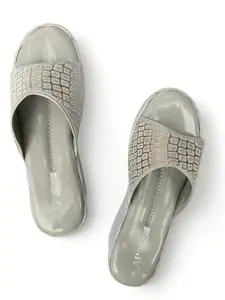 Women's Grey Wedges Sandals (7)