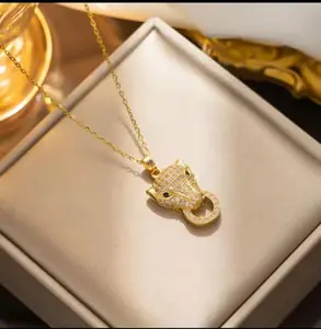 Luxury Crystal Leopard Head Pendant Necklace, Gold Plated Chain, Cubic Zirconia Studded
