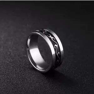 Women Snake Ring Black Silver (IR696)