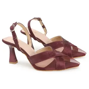 Chinraag Women's Block Heel Sandals with Buckles