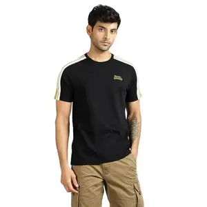Royal Enfield PIN-Stripe Sleeve Panel OFW 1.17 m 2XL | Material: 100% Cotton | Fabric: Single Jersey | Type: Crewneck | Style : PIN-Stripe Sleeve | Gender: Men's Black