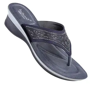 WALKAROO Comfort Sandal For Women's|Lightweight and Comfortable|Soft Cushioned Insole|Stylish Casual Wear|WE2024