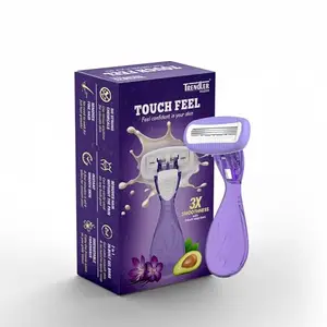 Touch Feel Razor with 3X Smoothness, Avocado Moisturising Strip, Purple