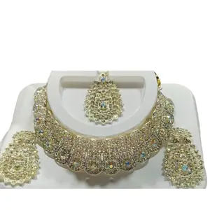 Artificial Silver Shining Pandent Necklace Stylish Silver Shine Jewllery Set