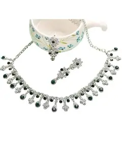 MAD CLUB - When fashion is mad Mad Club Alloy Steel Artificial Stone Jewellery Set for Womens and Girls with Elegant Design | Comfortable Lightweight Handcrafted Necklace Set for Weddding, Parties, Functions (9005-RH-Green)