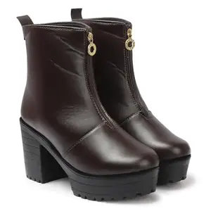 STRASSE PARIS Smart Casual Fashionable Comfortable Stylish Front Chain Boots for Girls Boots For Women,3