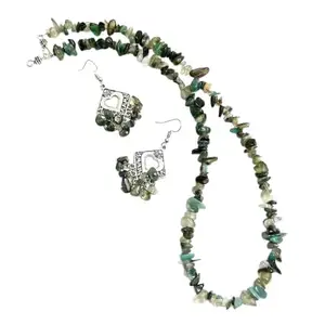 Navrabeads Moss Agate Chip Necklace – Handcrafted Harmony in Earthy Green Hues, Ethnic Jewelry for Women, Statement Necklace Gift