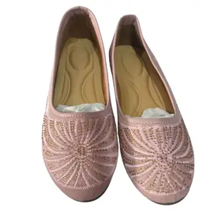 Women's Modern Fashion Beautiful Design Lightweight Anti Skid TPR Sole Bellies/Juttis (Light Pink-5)
