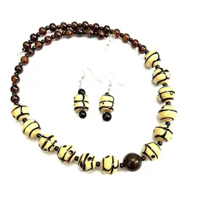 Handcrafted Glass Beaded Necklace, Brown and black, Traditional Design