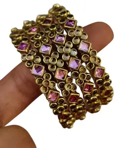 Vintage Gold Bracelet with Purple Amethyst Crystals, Antique Style, Ornate Metal Design, Decorative Band (2.4)