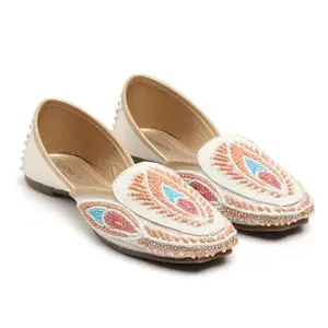 Women's Traditional Ethnic Jutti Flat Shoes, Synthetic Leather, Multi-Colour, Slip-on Mojari Style (White, UK Footwear Size System, Adult, Women, Numeric, Medium, 5)