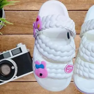 Girls' Cute Clog Slippers, Comfortable Indoor Footwear (Peach, UK Footwear Size System, Adult, Women, Numeric, Medium, 6)