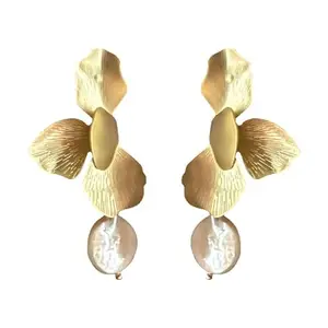 YouBella Fashion Jewellery Celebrity Inspired Stylish Pearl and Floral Earings Earrings for Women and Girls (Style 5)