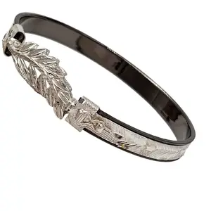 THE VELVET BOX Silver Noya for Women