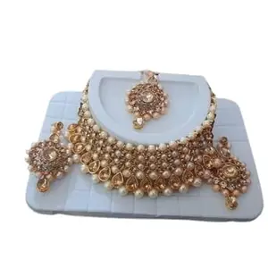 Traditional Kundan Pearl Choker Necklace Set with Earrings and Maangtikka, Gold Tone