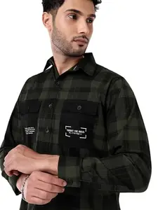 Beyoung Dual Pocket Jade Green Checked Shirts for Men