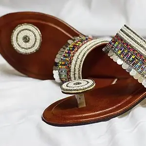 JUTTIESMAKER Women's Kolhapuri chappals Leather hardcrafted Stylish,Ethinicwear & Dailywear Designed with Excellence 100% Comfortable. (Gold, Size-10)