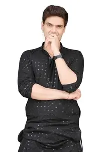 LAKHANAVI Cotton Blend Kurta with Full Sleeve for Men Color Black Size M