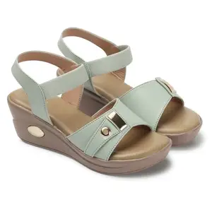 Iconics Women Sandal,Pista Green,UK-5