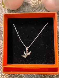 Classic Gold-Tone Wedding pendant set