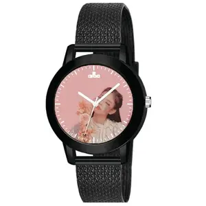 AROA Watch for Ladies Womens with Best ! Kpop Girls Chuu Loona Model :1035 in Black Metal Type Rubber Analog Watch Pink Dial for Women Stylish Ladies Watch for Girls