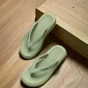 Soft cushioned EVA sandals for ladies, perfect for outdoor walking, comfortable, lightweight, durable, and supportive for daily use.