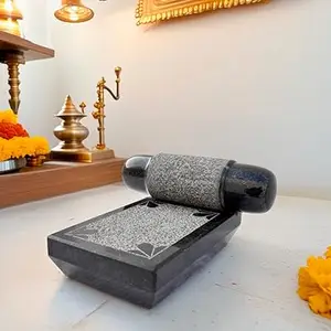 Neolithic Granite Ammikallu -Traditional Hand Grinder|Pooja|Gift|Miniature|Kids Play|Silbatta|Length-6 in| Width- 4 in|Weight-2.5Kg