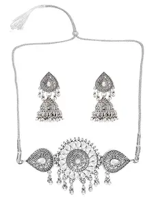 White Flower Round Choker Necklace for Women – Traditional Indian Jewelry