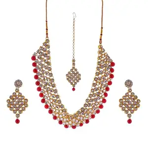 The pari Mehrron kundan choker necklace set with maangtika
