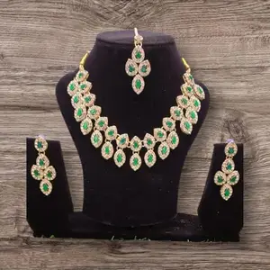 Latest Stylish Fancy Pearl Choker Traditional Jewellery Set for Women (green)