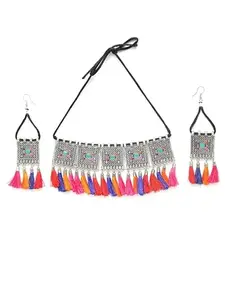 Chic Multicolor Tassel Necklace for Women – Trendy and Vibrant Statement Jewelry