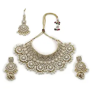 SOHI Meenakari Gold Plated Necklace Green Set for Women and Girls, Trendy Stylish Necklace, Earrings and Maangtika, Green Colour, with Bead detailing for women, Statement jewellery