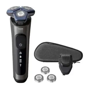 Philips Norelco Shaver 6800