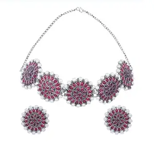 Maroon Round Necklace for Women – Adorned with White Moti for Elegant Style
