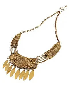 Giftipedia Ornate Golden Necklace with Intricate Detailing, Leaf Pendants, 46 cm Chain