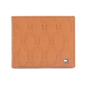 Tommy Hilfiger Men Leather Global Coin Wallet - Tan, (Solin) No. of Card Slot : 4