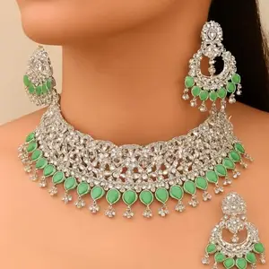 Crescent Fancy Latest Stylish Wedding Party Crystal Diamonds Necklace Jewellery Set for Women