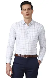 Visit the Van Heusen Store Men White Slim Fit Check Full Sleeves Formal Shirt