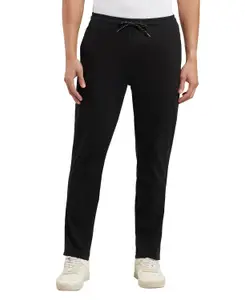 Visit the Jockey Store Jockey 9500 Men's Super Combed Cotton Rich Regular Fit Mid Rise Trackpants with Side Pockets