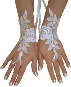 Elegant bridal white gloves for ladies, Perfect for weddings, these short gloves add a touch of classic sophistication and timeless charm to any bridal look. - 1 pair