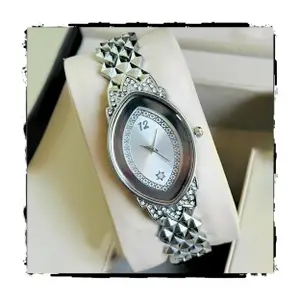 Visit the styledose Store styledose Women Analogue Wrist Watches for Women's & Girls&Miss&Ladies Oval case with Stylish Bracelet Strap