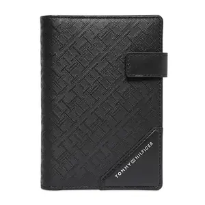 Tommy Hilfiger Men Lothian RFID Protection Leather Passport Case - Black