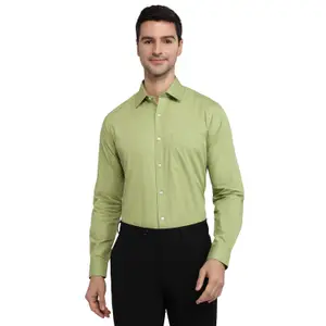 Visit the Raymond Store Raymond Men Slim Fit Solid Pattern Pure Cotton Semicutaway Collar Full Sleeve Formal Shirt Green