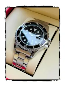 Brand: AMERICANVIBER Analog Watch Men's Dive-Style Watch - Stainless Steel Bracelet, Rotating Black Bezel