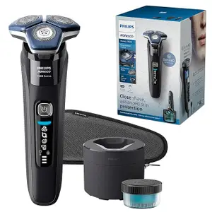 Philips Norelco Shaver 7600, Rechargeable Wet & Dry Electric Shaver