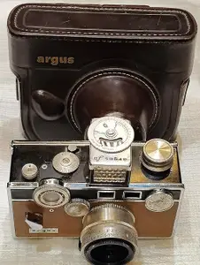Vintage Argus C3 Matchmatic 35mm Film Camera